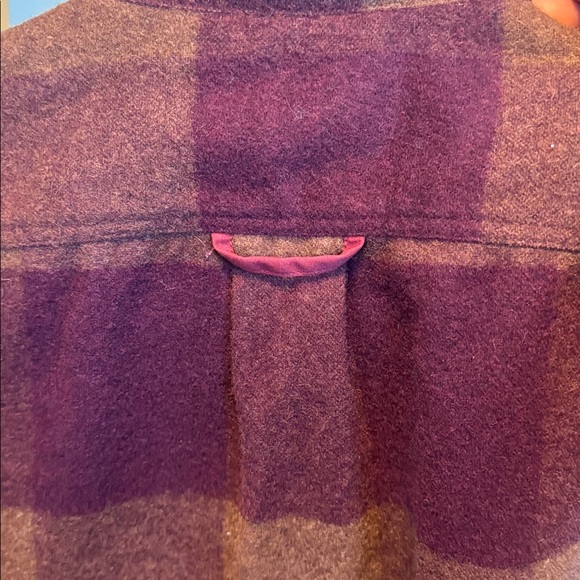 Stunning ladies Fjall Raven wool poly blend heavy weight flannel shirt. Size S - Picture 6 of 8